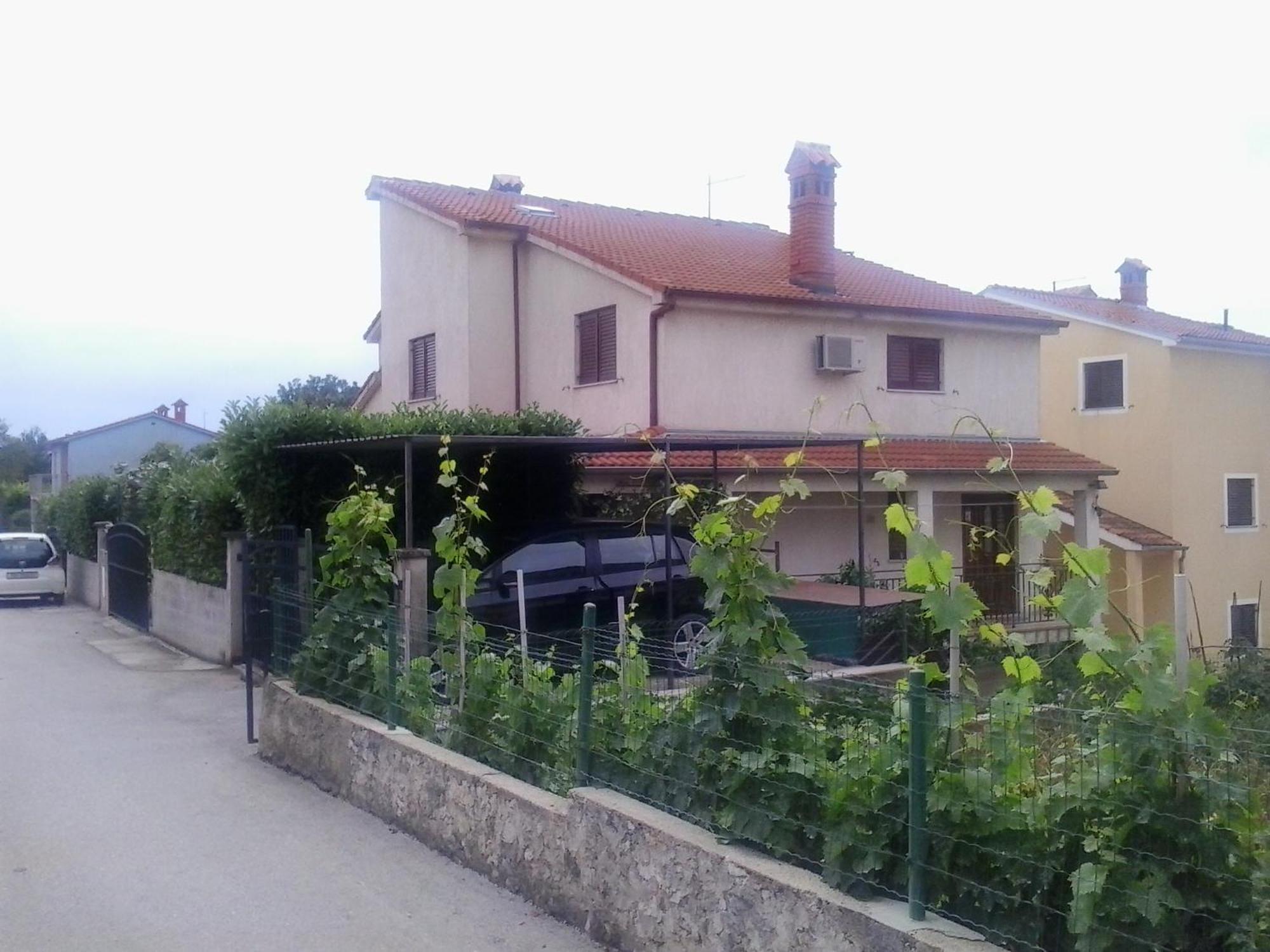 Studio Apartman Edy 3 PUY Exterior foto